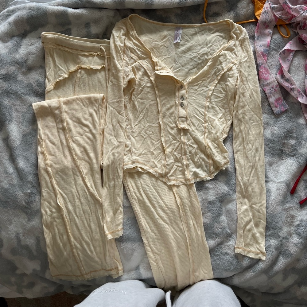 UO matching yellow lounge set